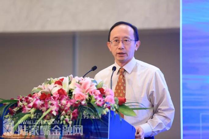 发展多元化期权产品，发挥